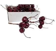 Doosje kersen 12 trosjes van 6 stuks rood