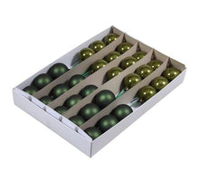 w/b. 30 glasballen/long wire pine green 50 mm