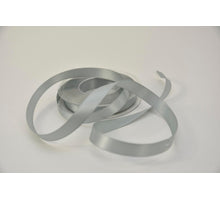 Satijnlint 15 mm x 25 mtr lichtgrijs