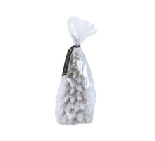 Kaars ''boom'' wax licht grijs H12,5 D7cm in verpakking