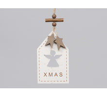 pm. 4 wooden hang tags 