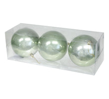 cb. 3 plastic balls green opal 120mm