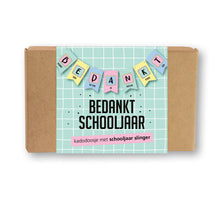 Kadodoosje vlaggetjes slinger 'bedankt schooljaar'