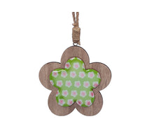 pb. 2 wooden flowers/hanging green 10cm
