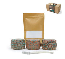 With love, gift box pearlsand green assorted
