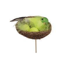 pm. 4 nests w/birdlegs (2)/stick green Ø 8 cm