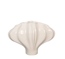 Vaas Ayla aardewerk l.27 x b.12cm h.19 cm crème