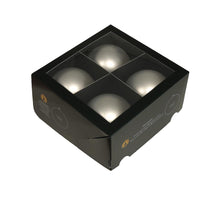 w/b. 4 glassballs/cap silver mat 100 mm