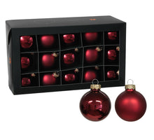 w/b. 30 glassballs/cap dark red combi 57 mm