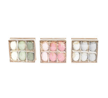 6 ECHTE EIEREN 6CM MET HANGER ROZE, GROEN EN GRIJS GEVERFD IN BRUINE DOOS - 3 ASSORTIE