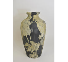 Bottle Volcanic 22x40 Black