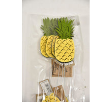 Bag of 8 pineapples 11cm on metal cutter