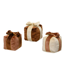 Giftbox polyester fluweel bow 3col assortie L.13cm x W.13cm x H.15cm Brownmix