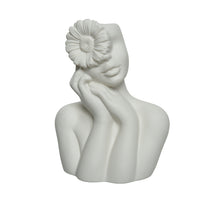 White ceramic vase 14.5x10x18.6cm