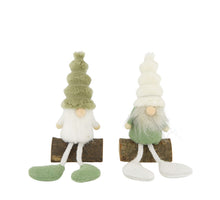 Figurine gnome on pine wood 7.5x5x14cm FSC 100% 2 Mixed
