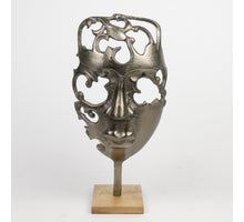 Aluminium sculptuur ''Face'' Antiek Nikkel 23x10x45cm op man