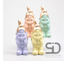 GNOME WITH GOLDEN HAT 8.8X9.2X23.8 CM 4 KLR ASS.