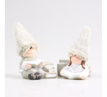 JONGEN EN MEISJE LEZEND GROEN 13.5X13X13 CM AARDEWERK ASSORTIE - PER STUK