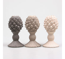 KANDELAAR DENNENAPPEL 9X9X16 CM 3 KLEUREN ASSORTIE PASTEL