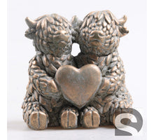 Hooglanders Koe m/Hart Cement Goud 15.5x10.5x15.5 cm