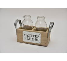 Gray tray with 2 bottles of 