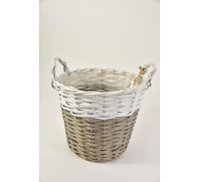 Oorpot grijs/wit met hartjes hanger ''M'' D25 H21cm
