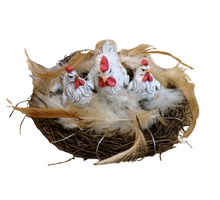 KIPJES POLY OP NEST 13X12X6,5 CM