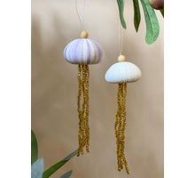 12x Zee-egel ornament hangend lila met gouden kralen D6 H18cm