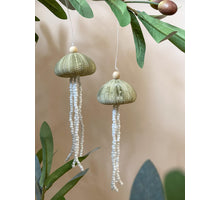 12x Zee-egel ornament hangend groen met witte kralen D6 H18cm