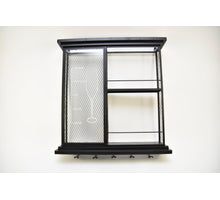 Wandkast wijn metaal met glas en wijnglashouders 68x66cm