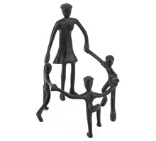 Beeld juf/moeder dansend zwart 22x21x26cm
