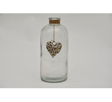 Fles glas D11 H24cm met touw en riet hartje grijs